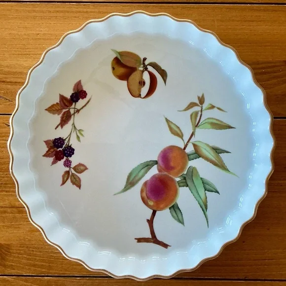 NWT ROYAL WORCESTER 10” QUICHE /PIE EVESHAM GOLD /PORCELAIN FLAWLESS - Picture 11 of 11